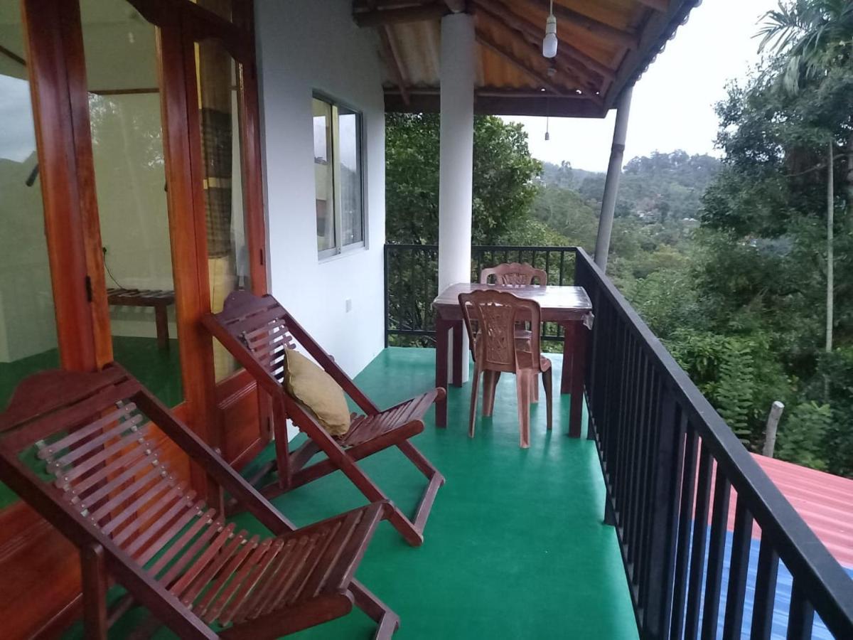 Chamodya Home Stay Procida Dış mekan fotoğraf