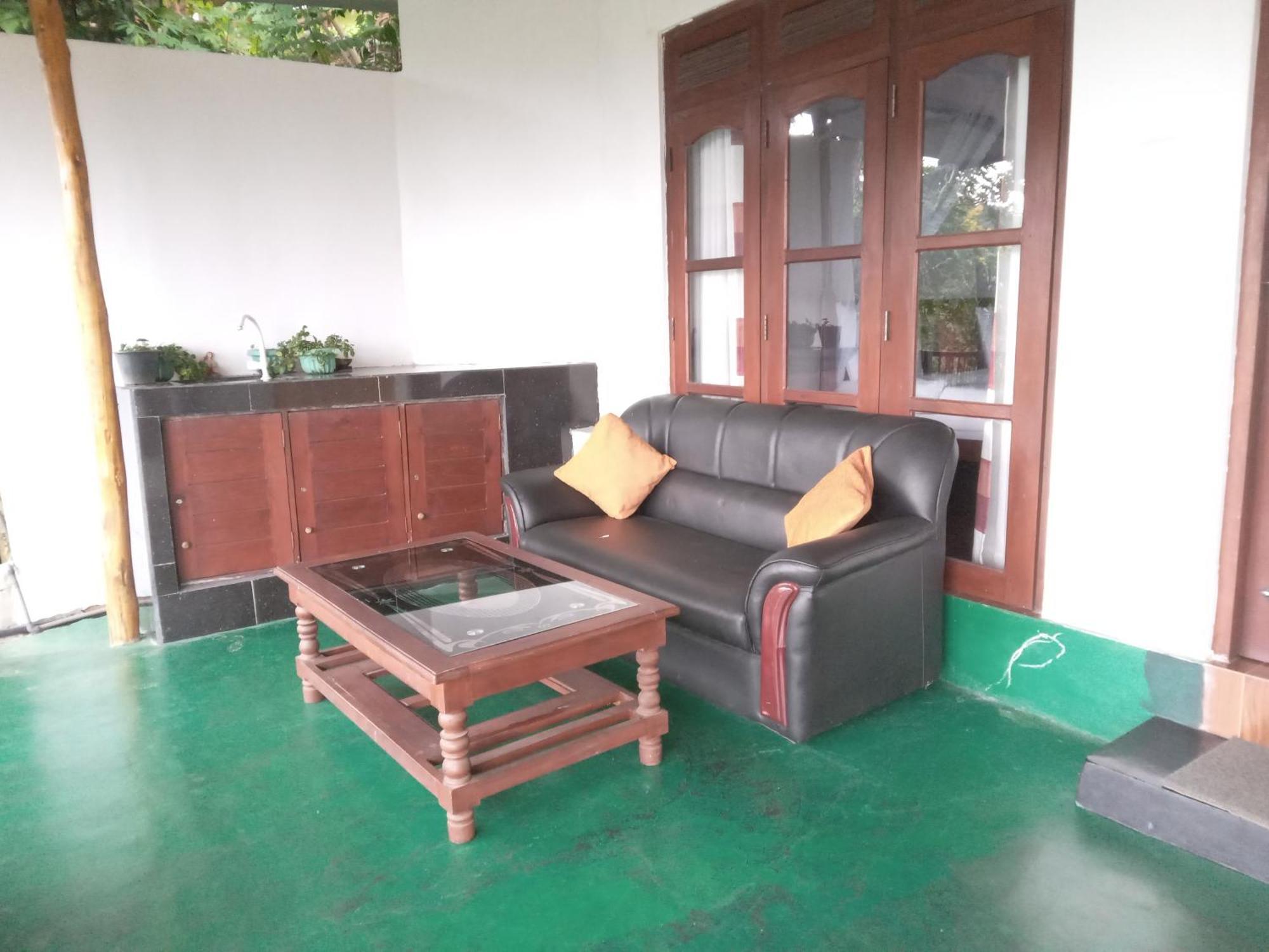 Chamodya Home Stay Procida Dış mekan fotoğraf