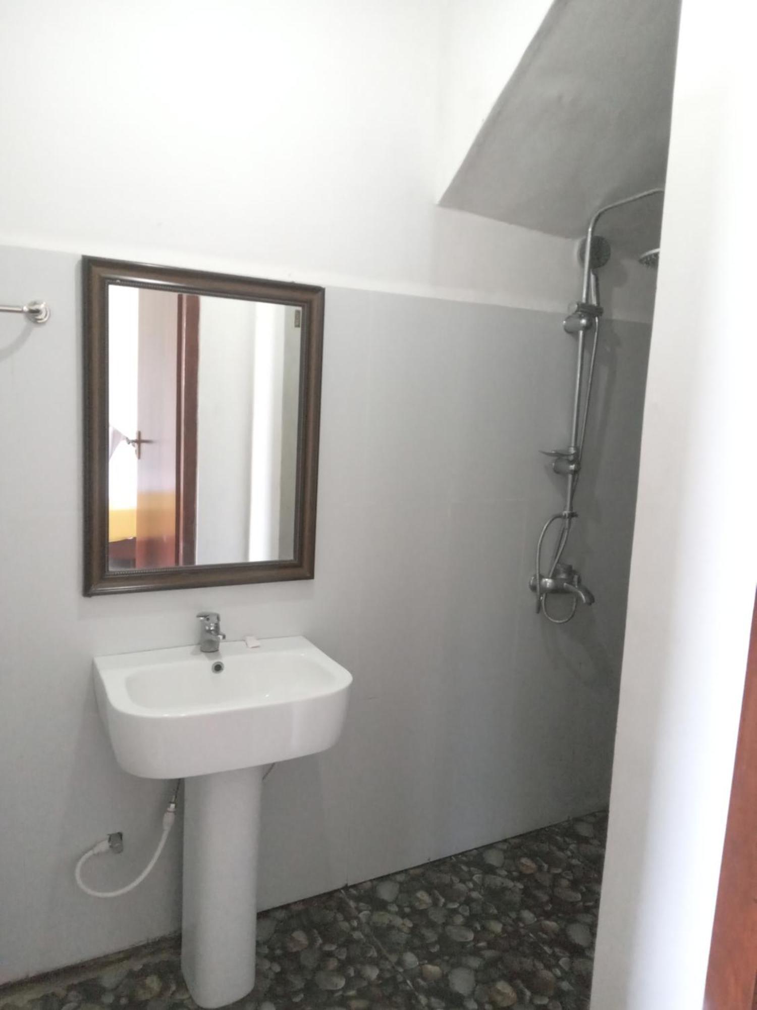 Chamodya Home Stay Procida Dış mekan fotoğraf