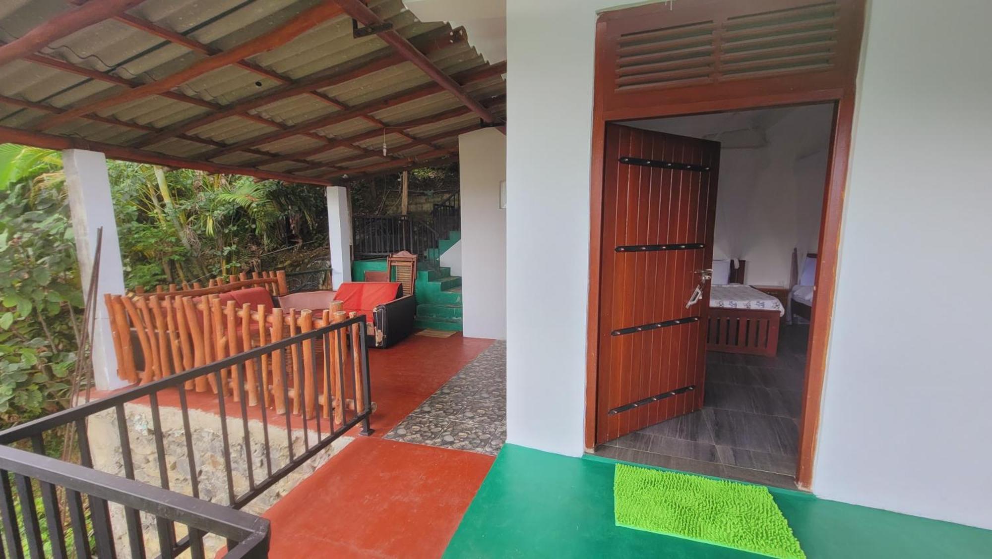 Chamodya Home Stay Procida Dış mekan fotoğraf